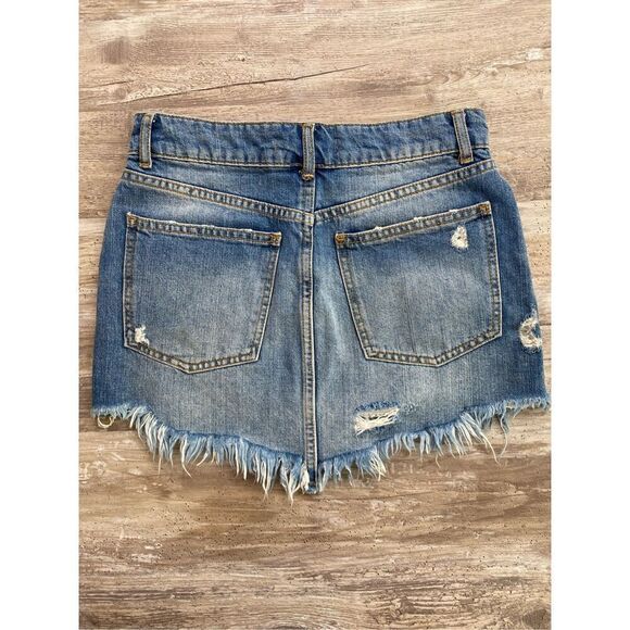 Free People Rose Embroidered Jean Skirt Sz 25 - Picture 2 of 5